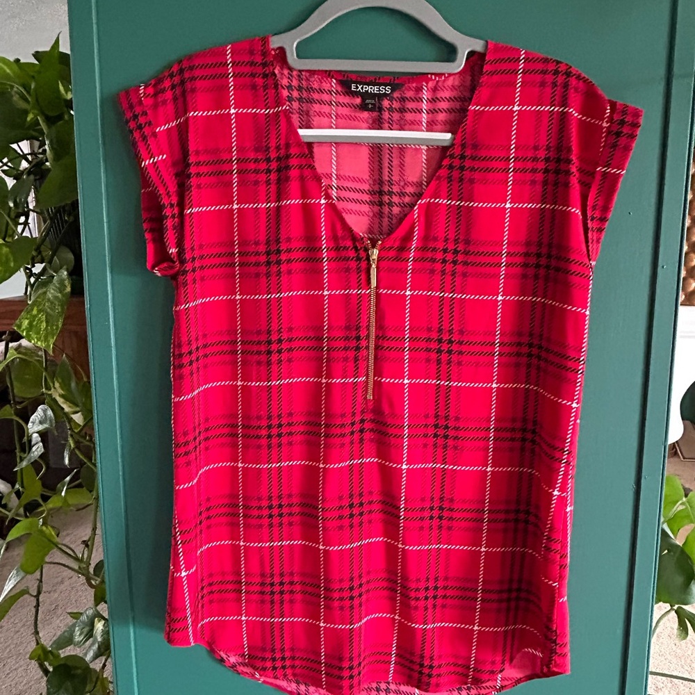 Express Women's Red Plaid Zip V-Neck Cap Sleeve Top
